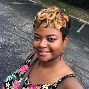 Meet your Posher, Sherroy